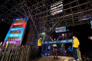 BIB: 3890, 840, 2021, 230
                            <button type="button" onclick="openModal(15981468)" class="btn btn-primary btn-sm float-right btn-popup" data-toggle="modal" data-target=".modal-high-quality">
                        <i class="fas fa-shopping-cart"></i> Add to Cart
                    </button>
                                            <button type="button" onclick="isThisMe(15981468, true)" class="btn btn-success btn-sm float-right btn-popup btn-isme hidden" data-toggle="tooltip" data-placement="bottom" title="นี่คือรูปของคุณใช่ไหม คลิกที่นี่เพื่อเอาเข้าอัลบั้ม">
                        <i class="fas fa-plus"></i> Add to album
                    </button>
                    <button type="button" onclick="isThisMe(15981468, false)" class="btn btn-warning btn-sm float-right btn-popup btn-isnotme hidden">
                        <i class="fas fa-ban"></i> Remove from album
                    </button>